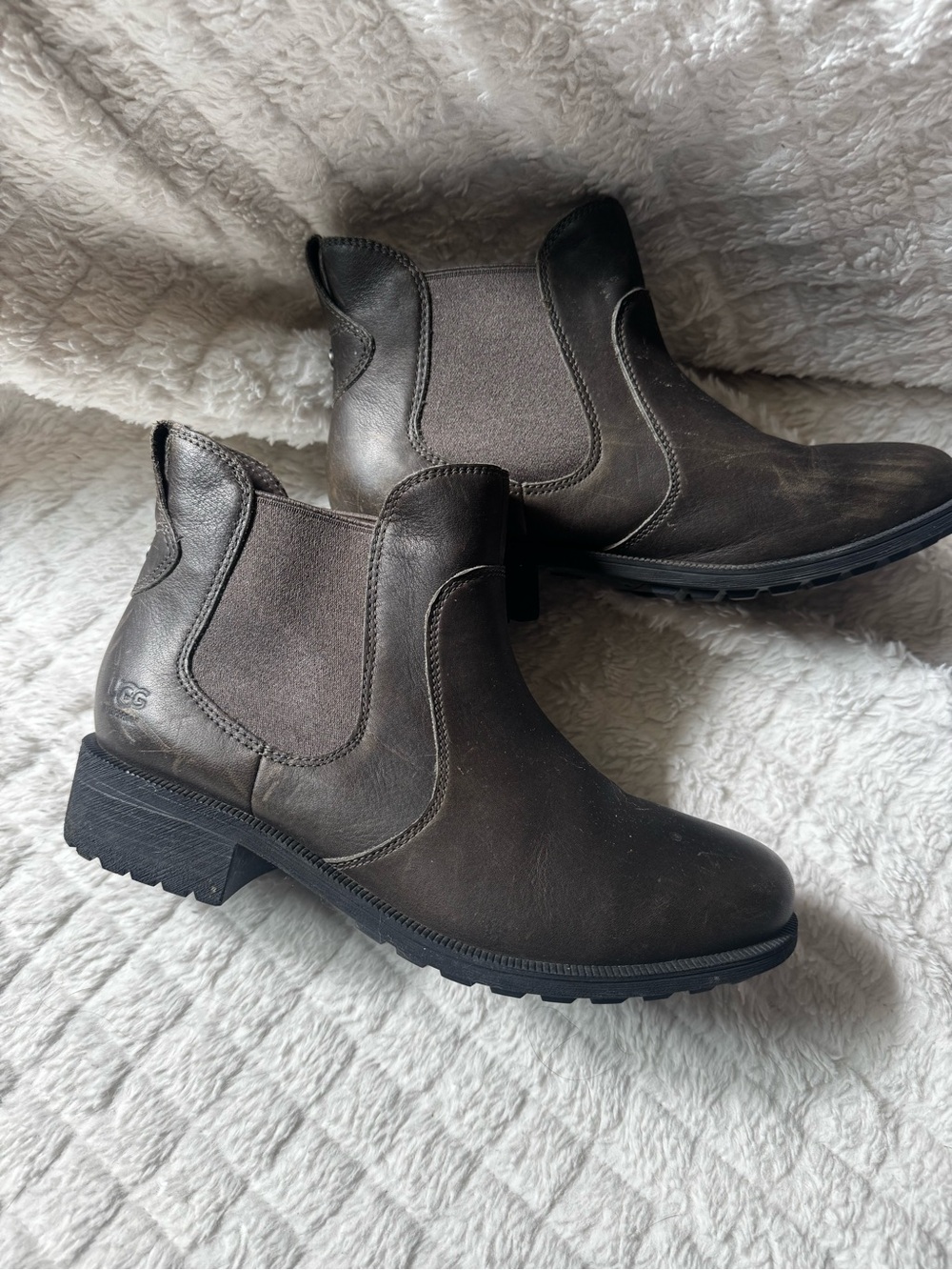 UGG Women's Bonham Chelsea Booties